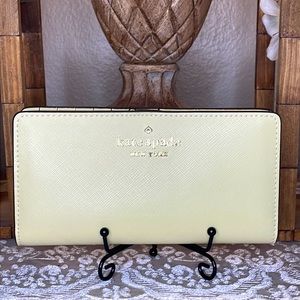 (MT142) NWT Kate Spade Staci Large Slim Bifold Wallet Saffiano Leather